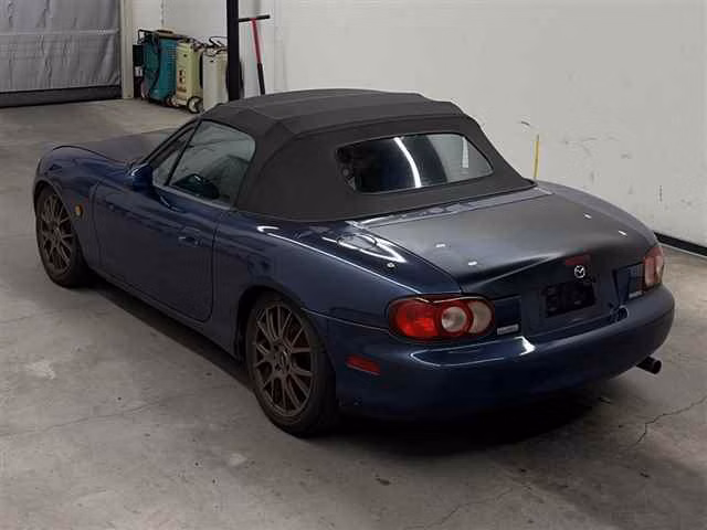 MAZDA ROADSTER
