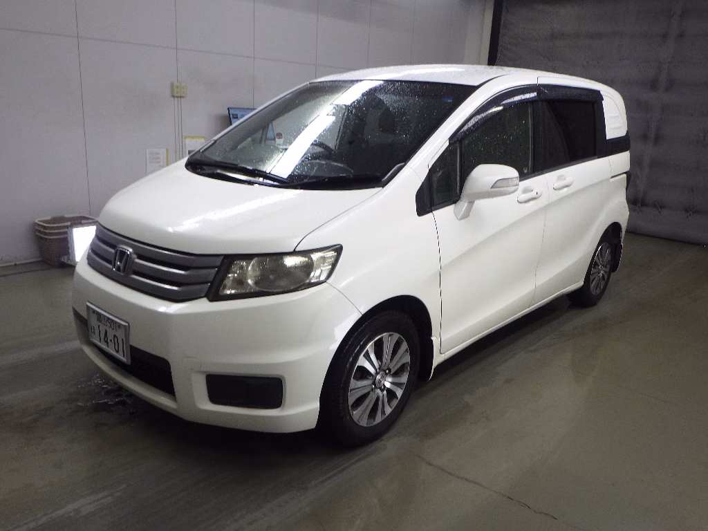HONDA FREED SPIKE