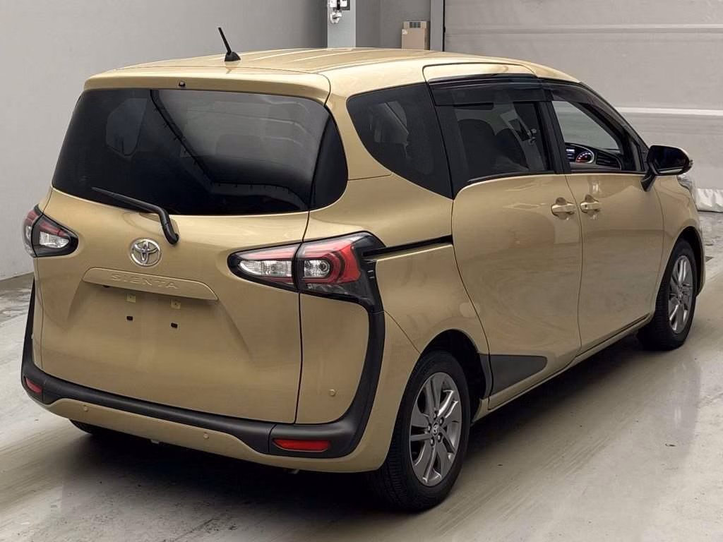 TOYOTA SIENTA