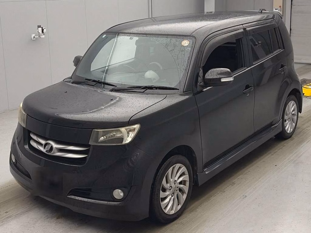 TOYOTA BB