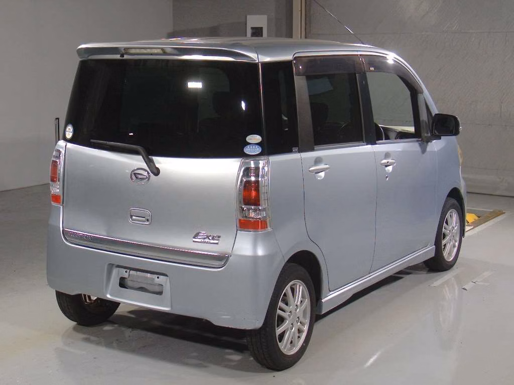 DAIHATSU TANTO EXE