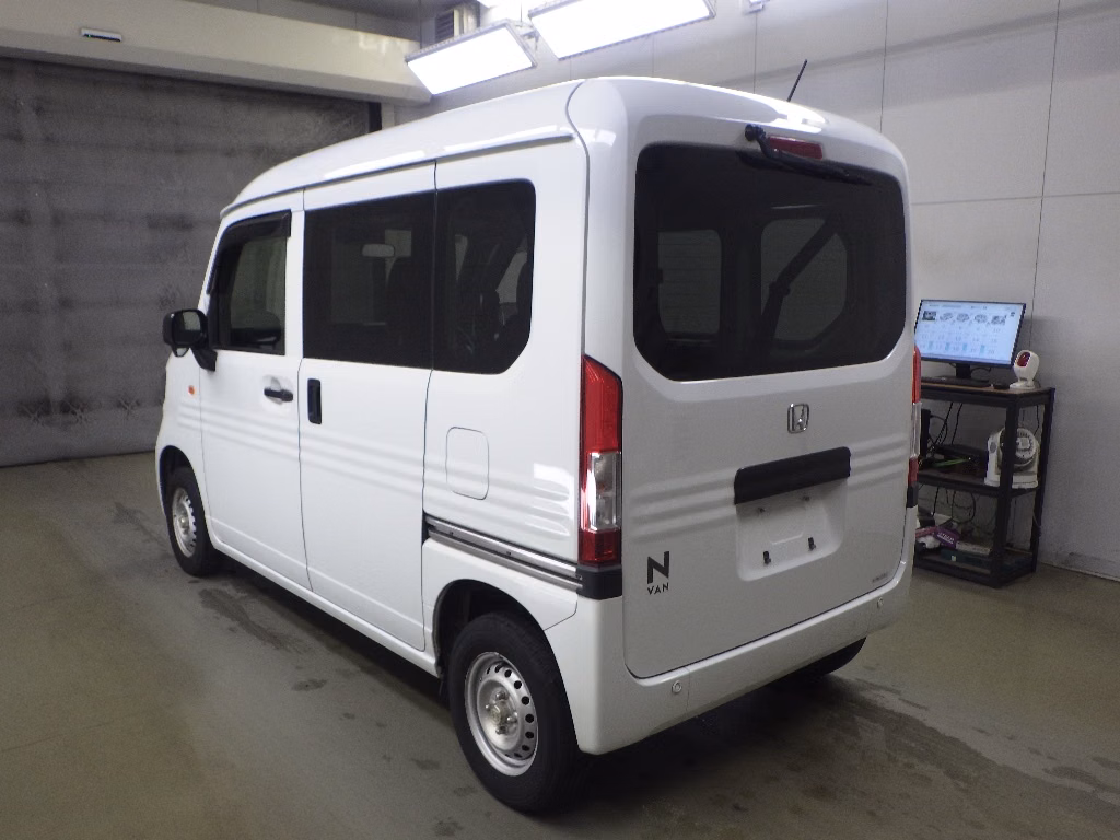 HONDA N-VAN