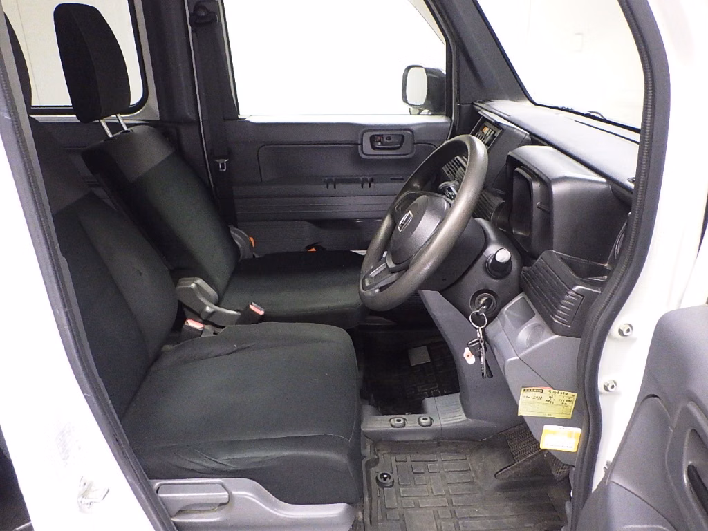 HONDA N-VAN