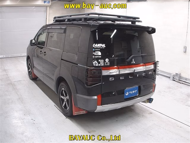 MITSUBISHI DELICA D:5