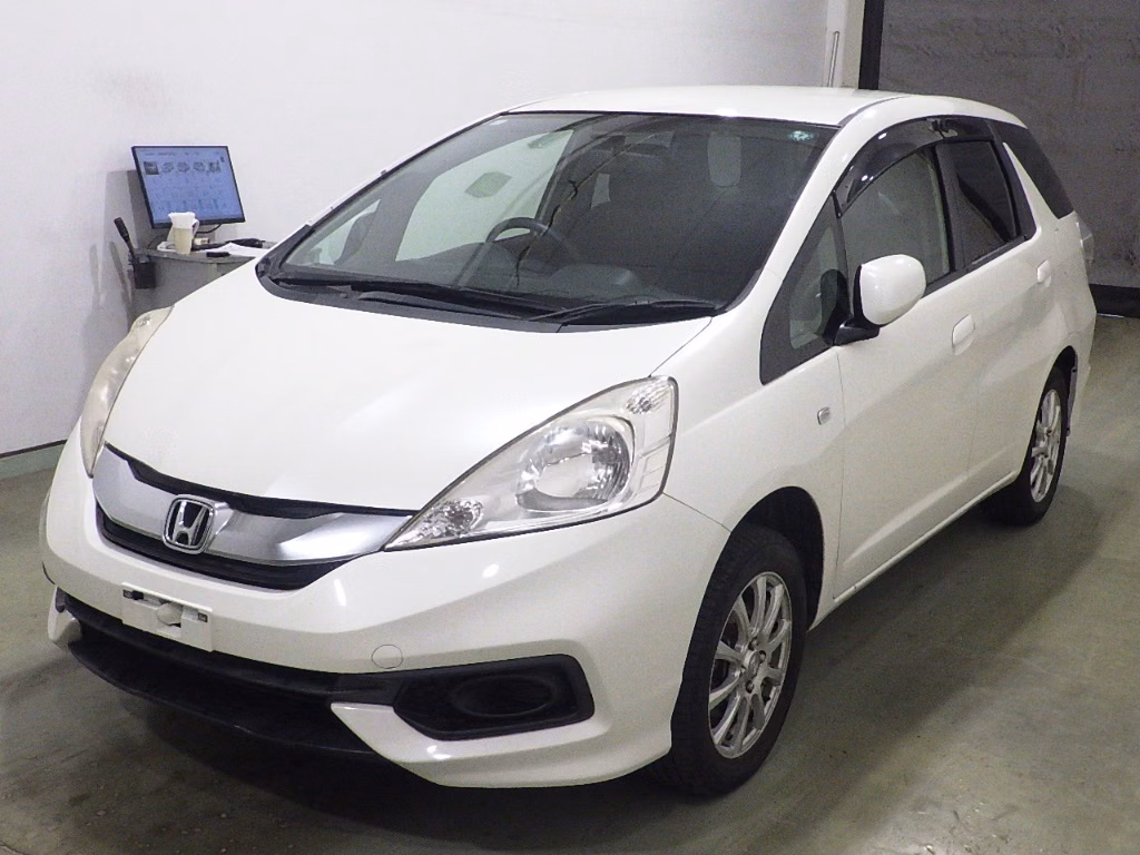 HONDA FIT SHUTTLE