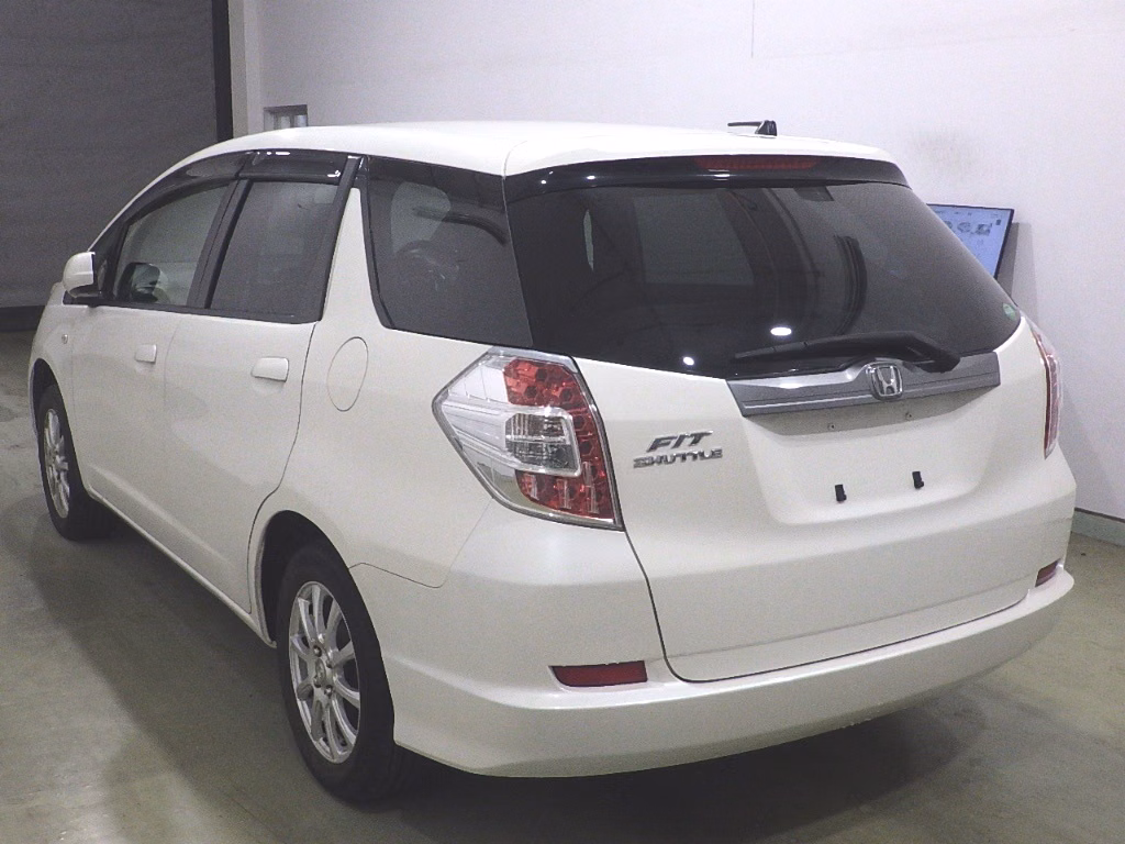 HONDA FIT SHUTTLE