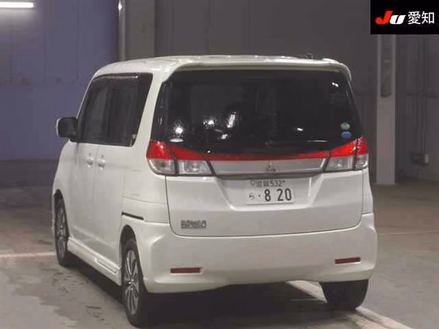 MITSUBISHI DELICA D:2