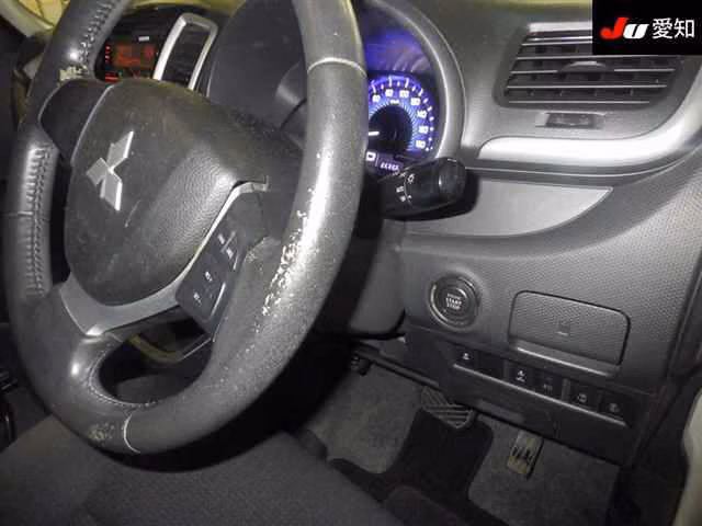 MITSUBISHI DELICA D:2