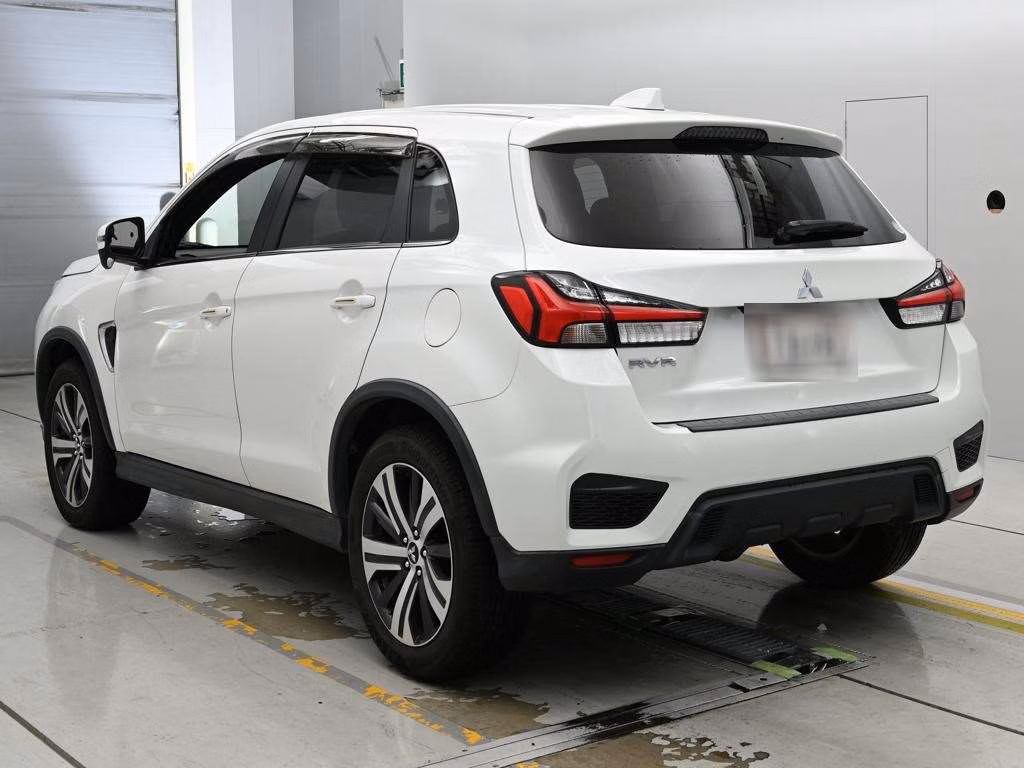 MITSUBISHI RVR