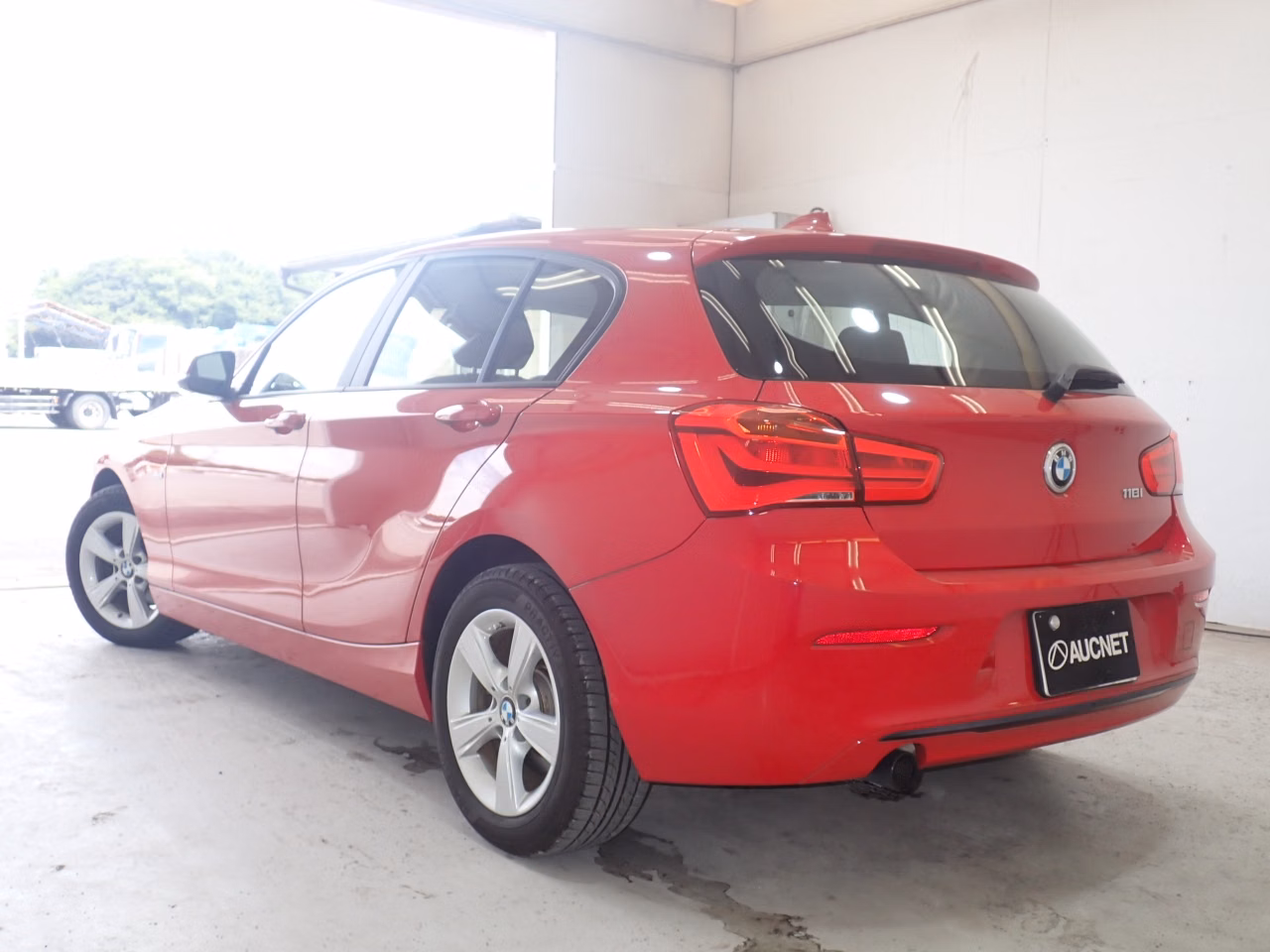 BMW 1-SERIES