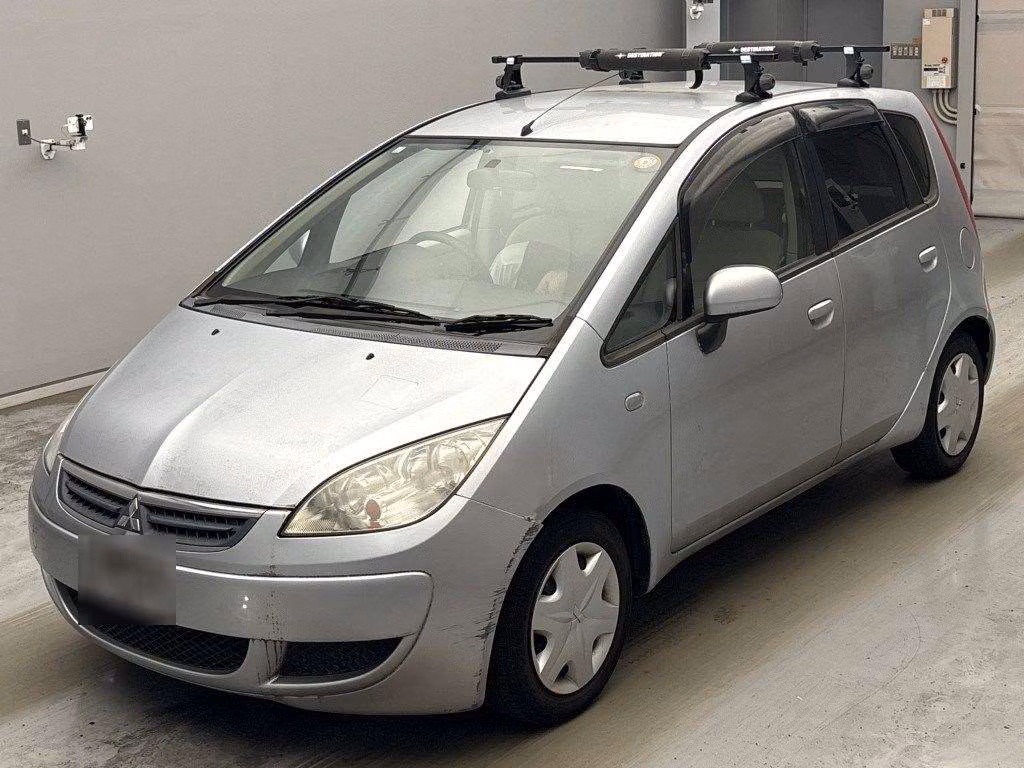 MITSUBISHI COLT