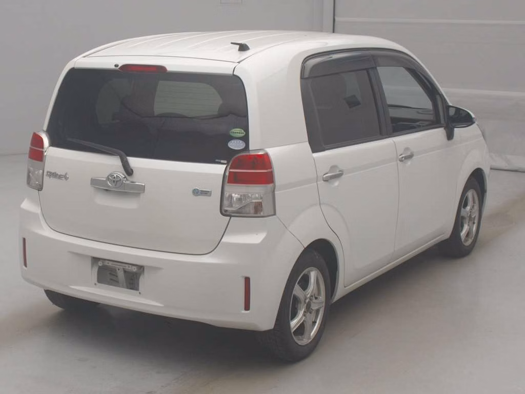 TOYOTA SPADE