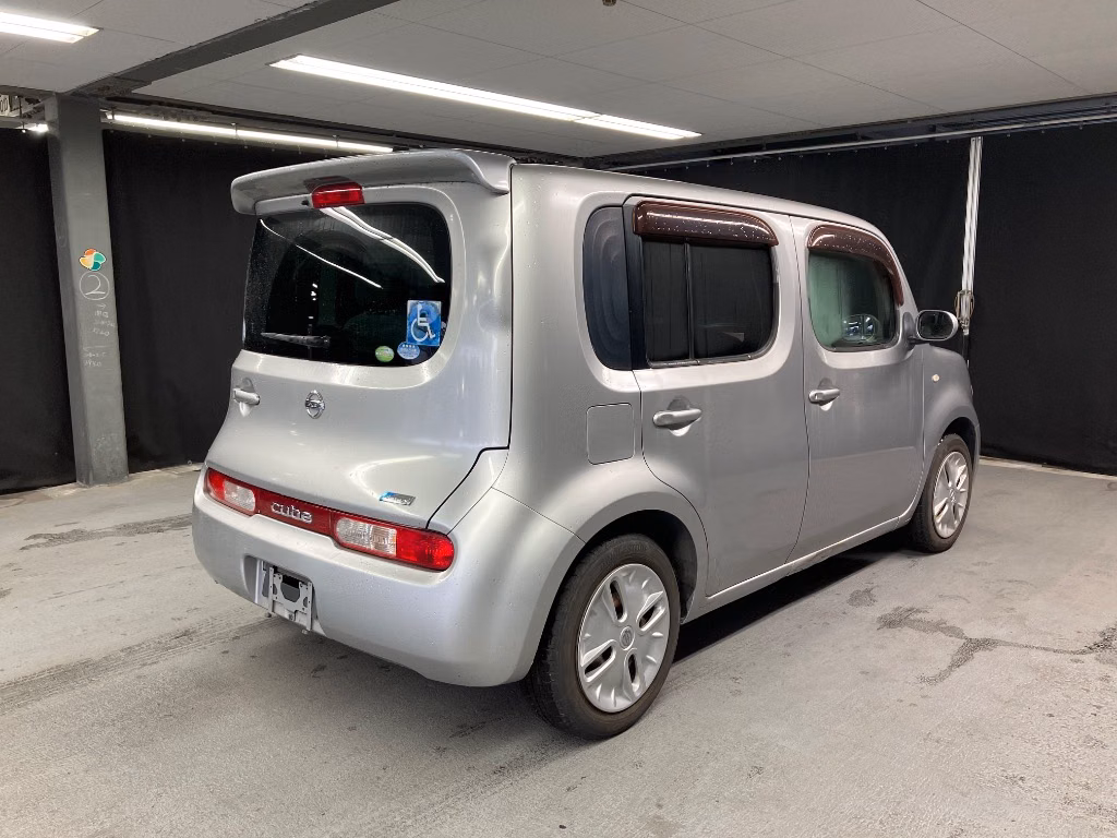 NISSAN CUBE
