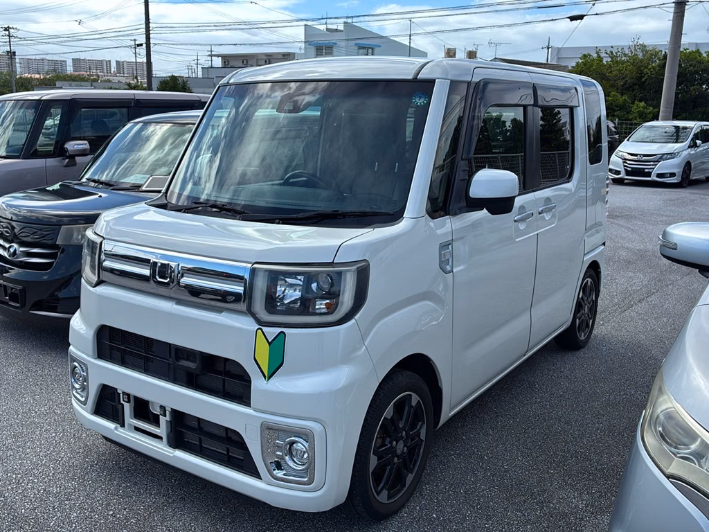 DAIHATSU WAKE