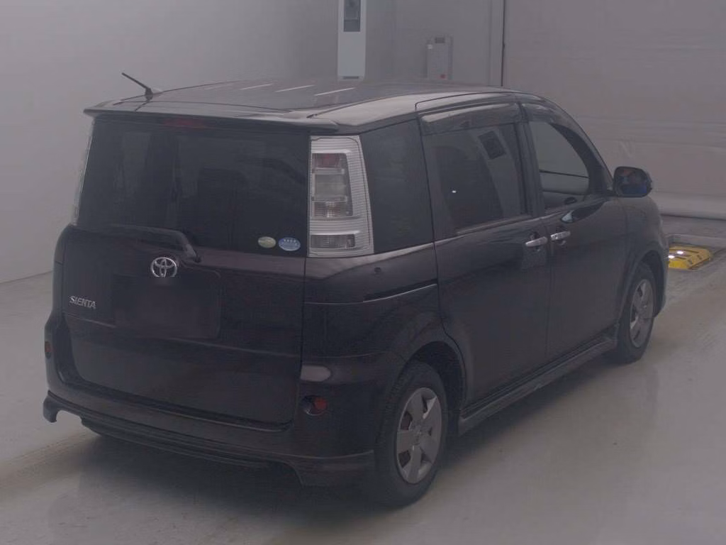 TOYOTA SIENTA