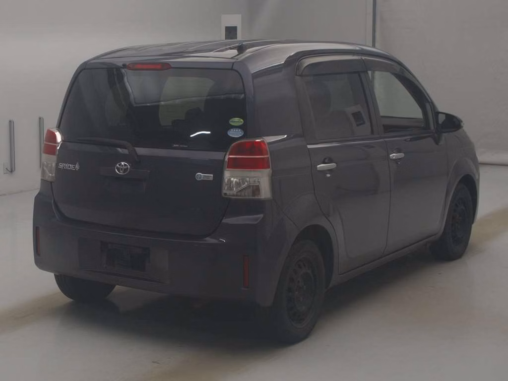 TOYOTA SPADE
