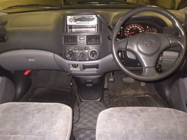 TOYOTA RAUM