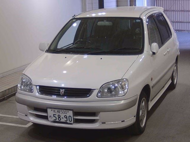 TOYOTA RAUM