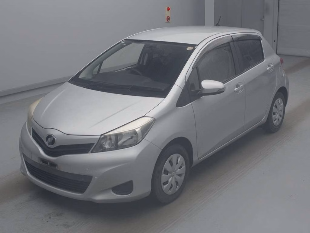 TOYOTA VITZ