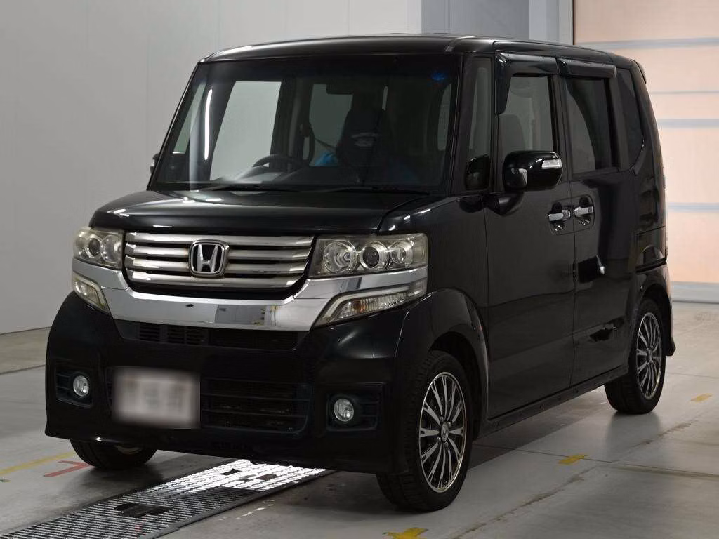 HONDA N-BOX+