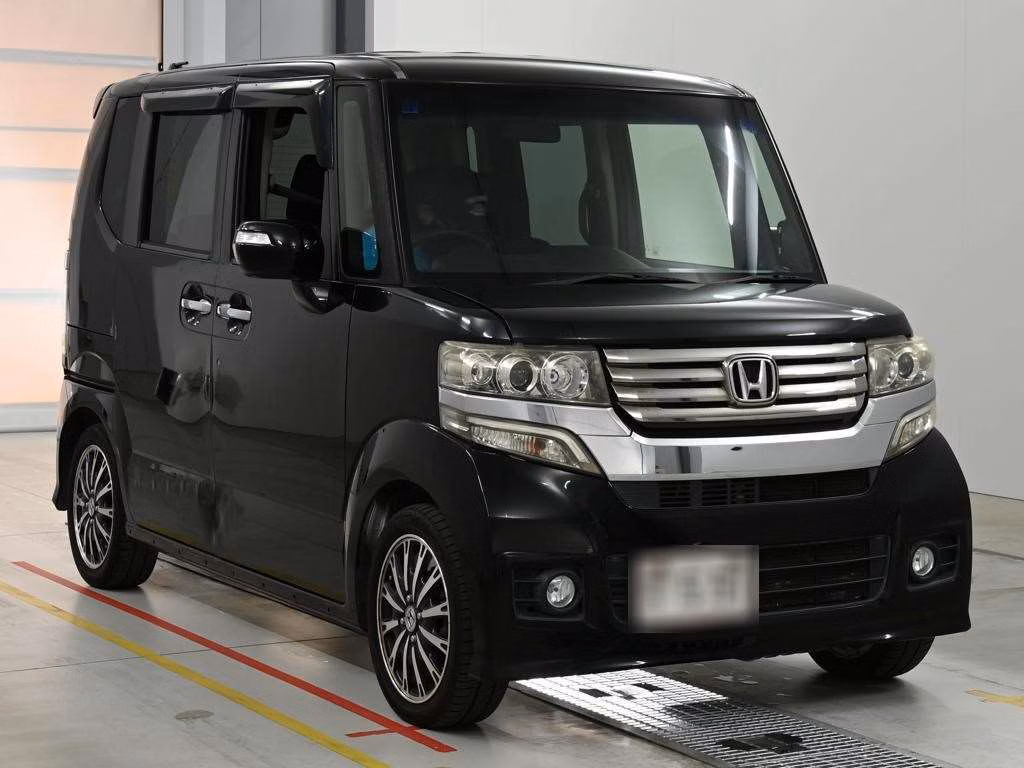 HONDA N-BOX+