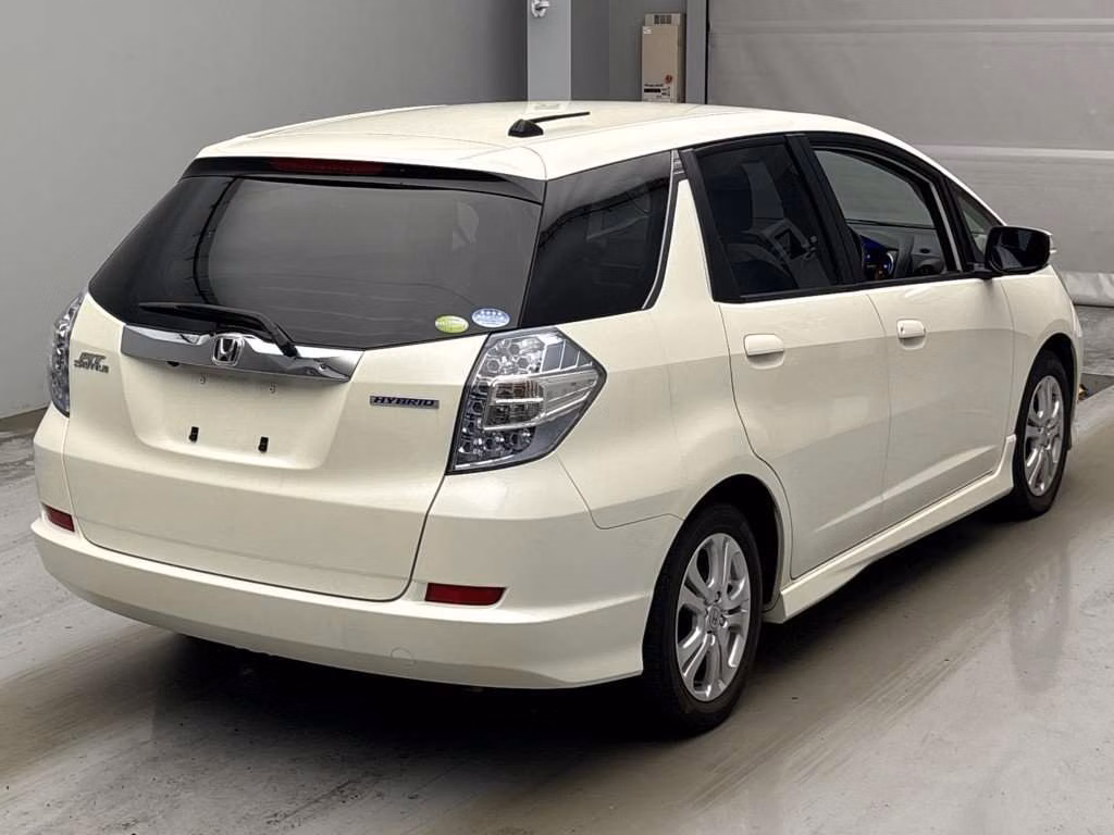 HONDA FIT SHUTTLE
