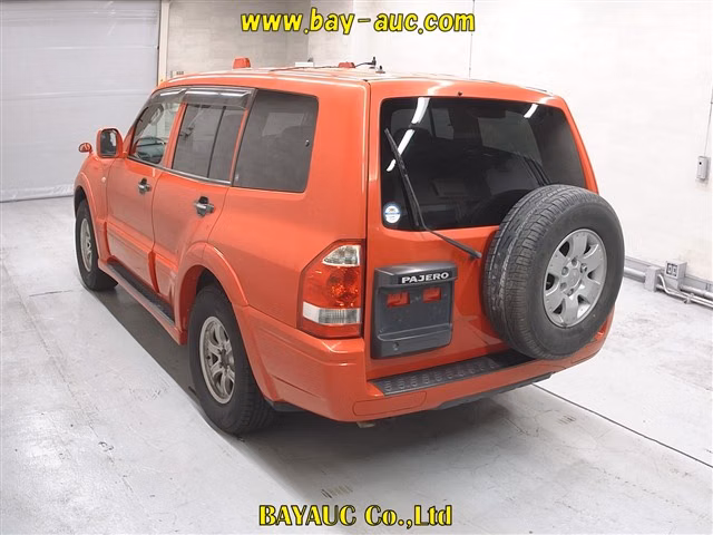 MITSUBISHI PAJERO