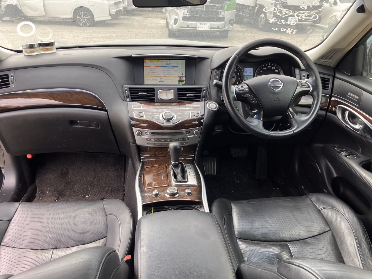 NISSAN FUGA