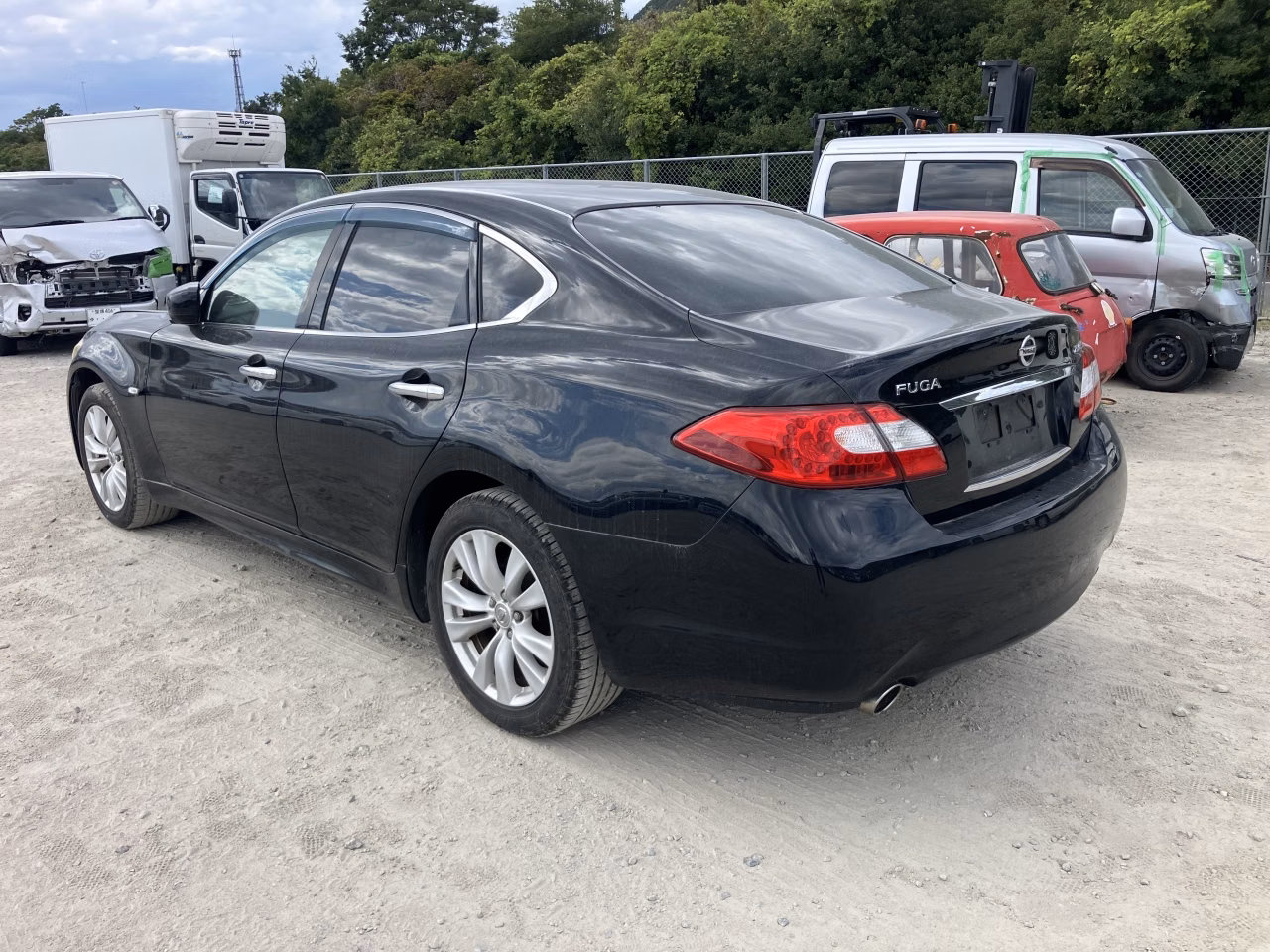 NISSAN FUGA