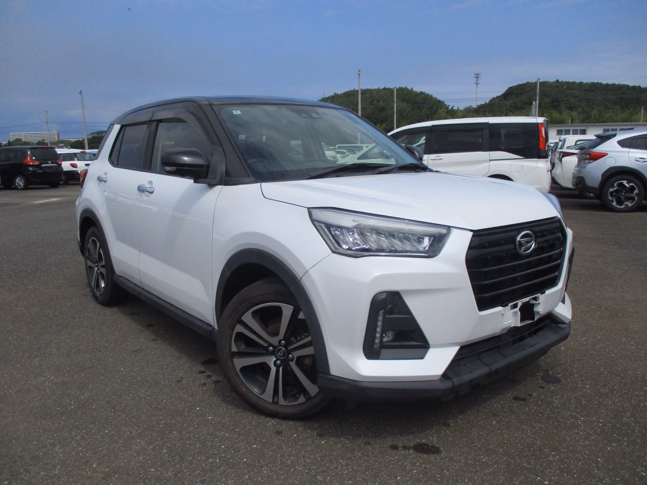 DAIHATSU ROCKY