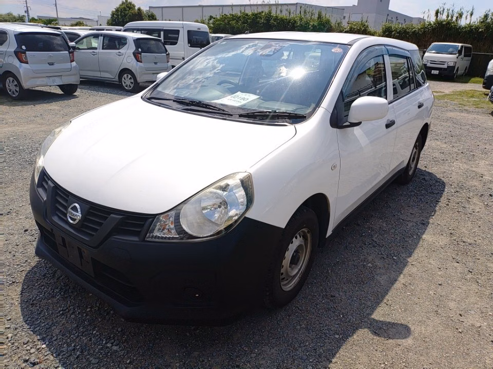 Nissan AD