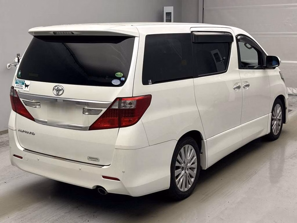 TOYOTA ALPHARD