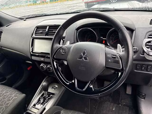 MITSUBISHI RVR
