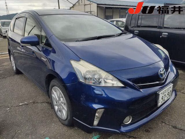 TOYOTA PRIUS ALPHA