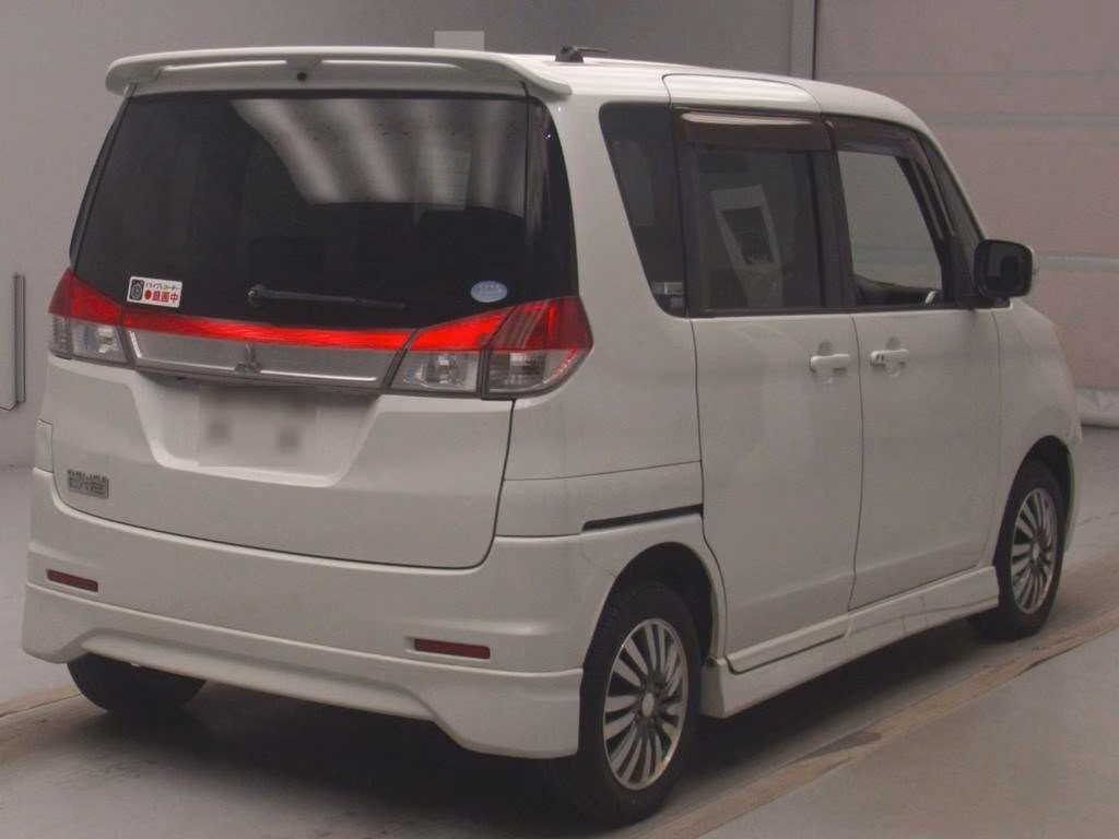 MITSUBISHI DELICA D:2