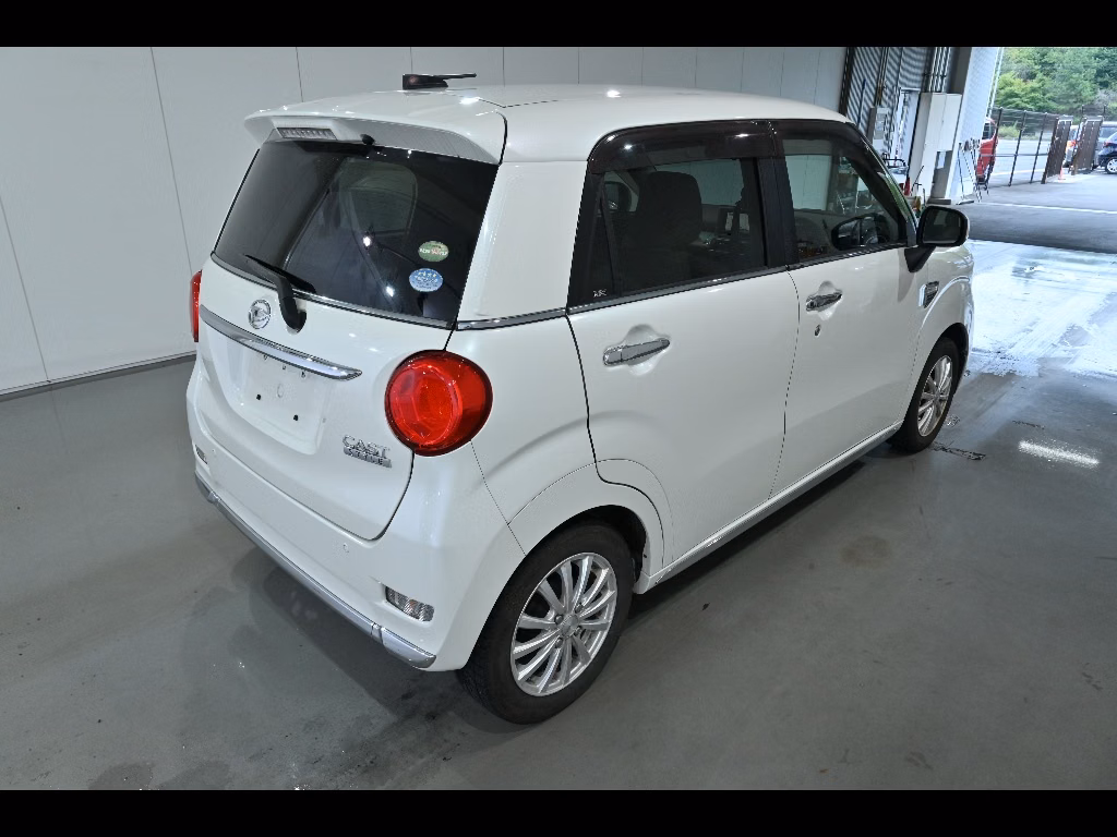 DAIHATSU CAST