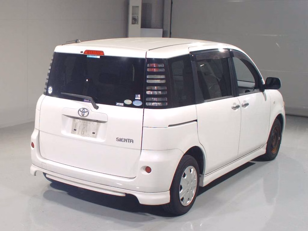 TOYOTA SIENTA