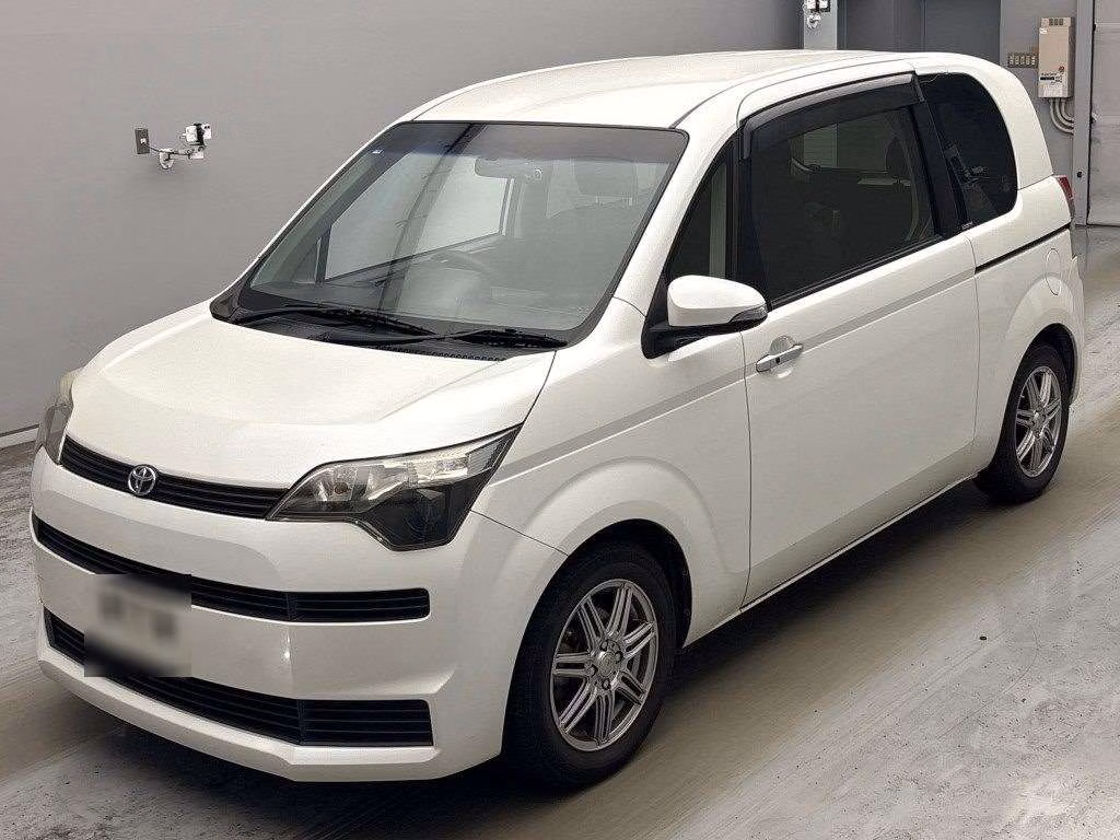 TOYOTA SPADE