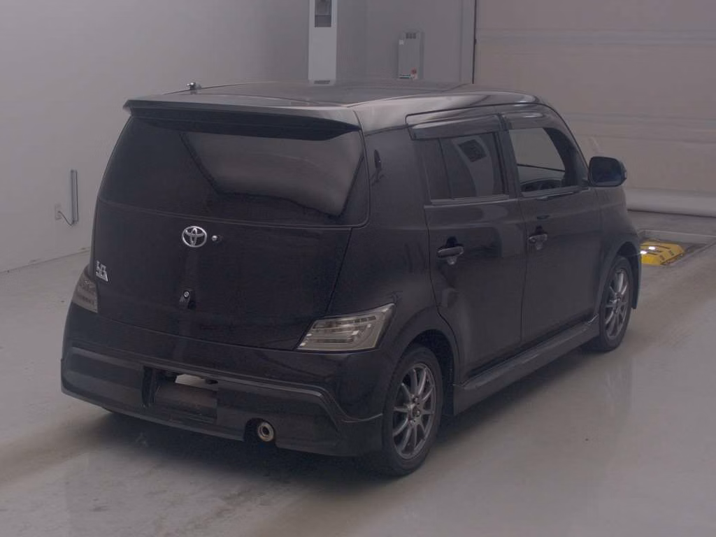 TOYOTA BB