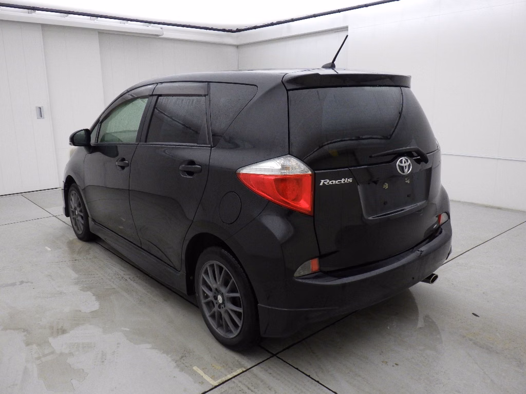 TOYOTA RACTIS