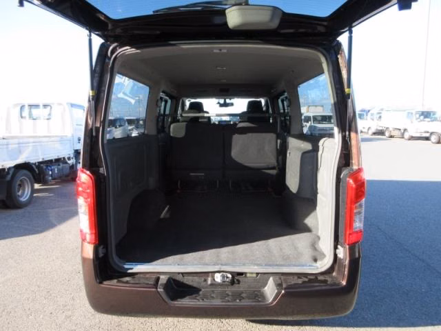 NISSAN NV350 CARAVAN