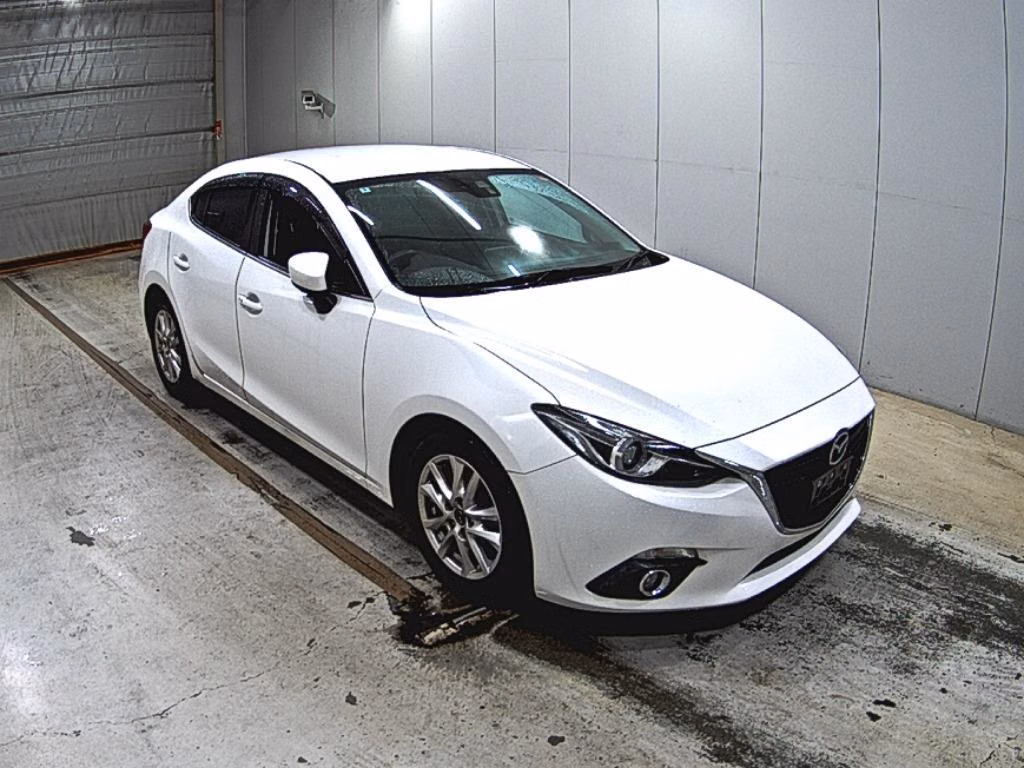 MAZDA AXELA