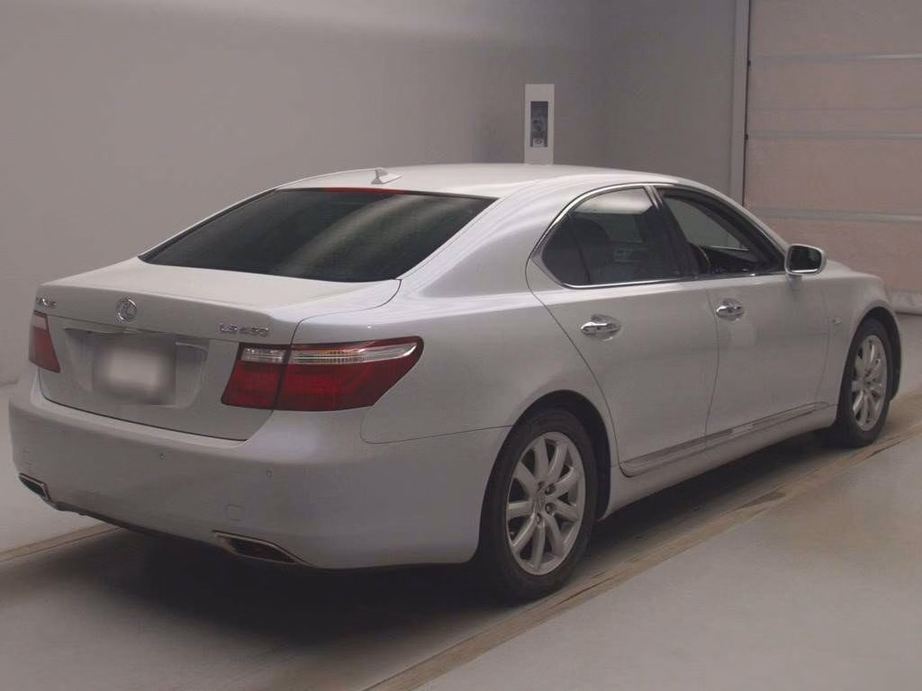 LEXUS LS460