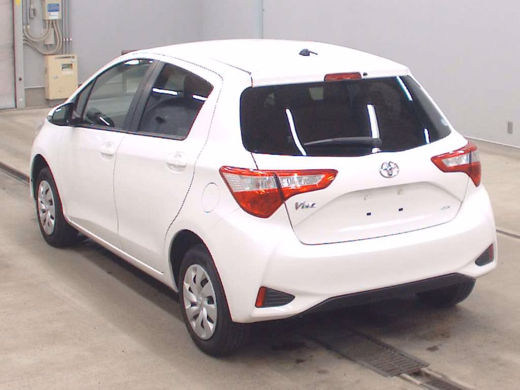 TOYOTA VITZ