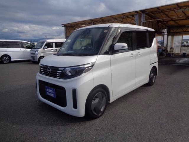 NISSAN ROOX