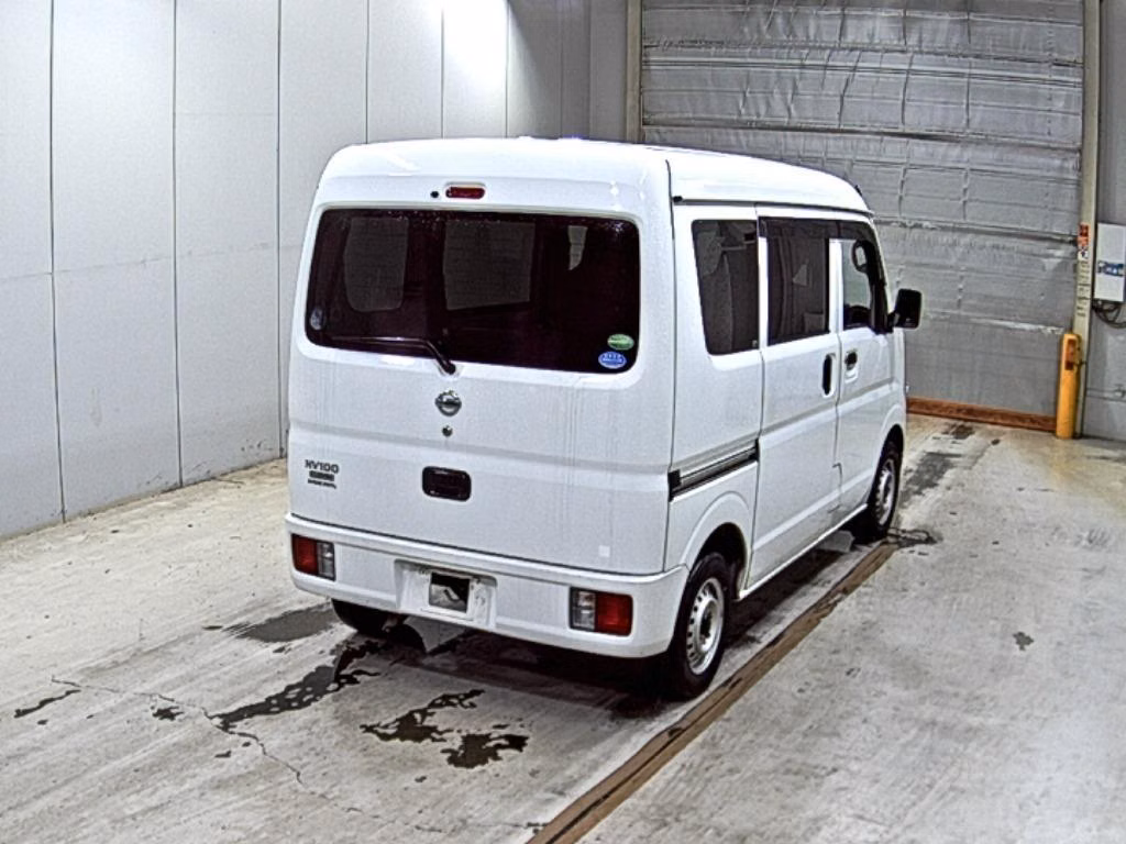 NISSAN NV100 CLIPPER