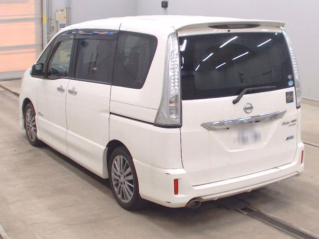 NISSAN SERENA