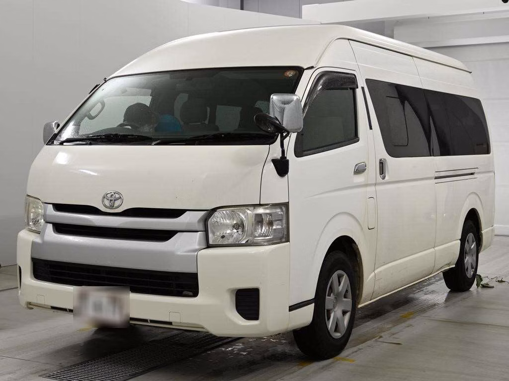 TOYOTA REGIUS ACE