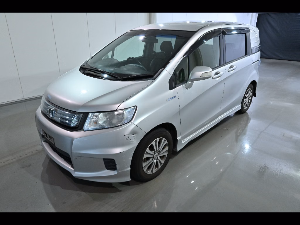 HONDA FREED SPIKE
