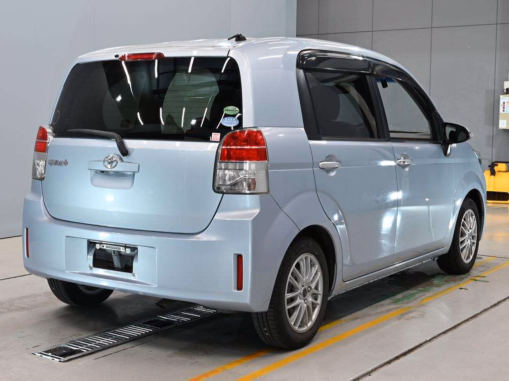 TOYOTA SPADE